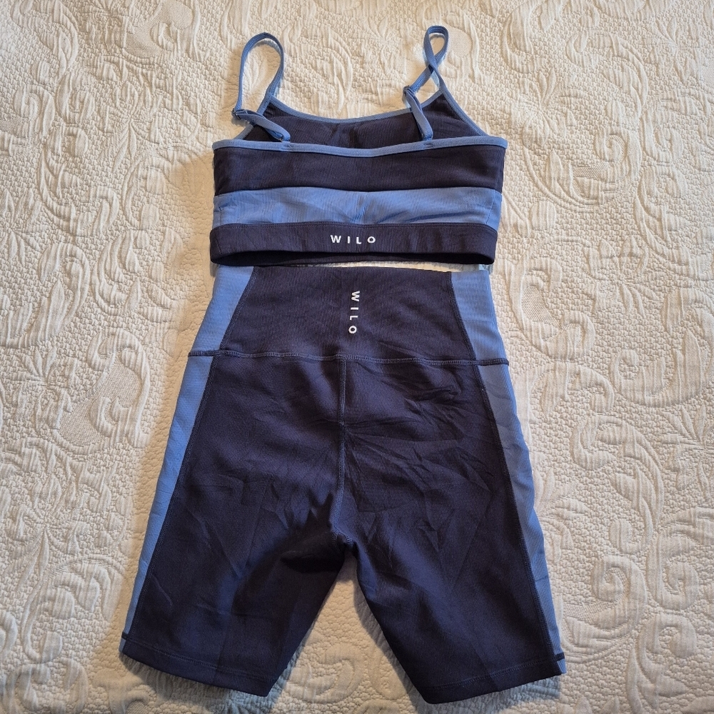 Wilo the Label women's size Small blue top and bottom workout set EUC or better